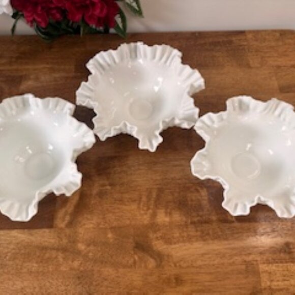 Fenton Hobnail Milk Glass Ruffle Bowls Set – Vintage White Scalloped Crimped Edg - Picture 6 of 10